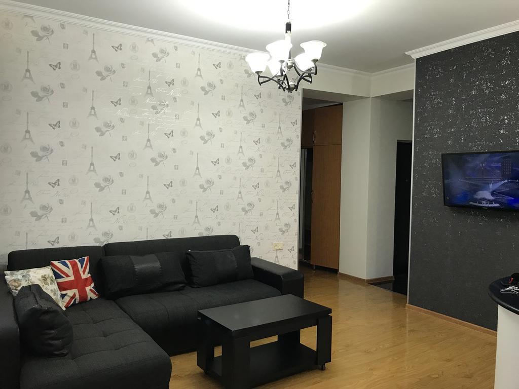 Apartment Like Home Batumi Exterior foto