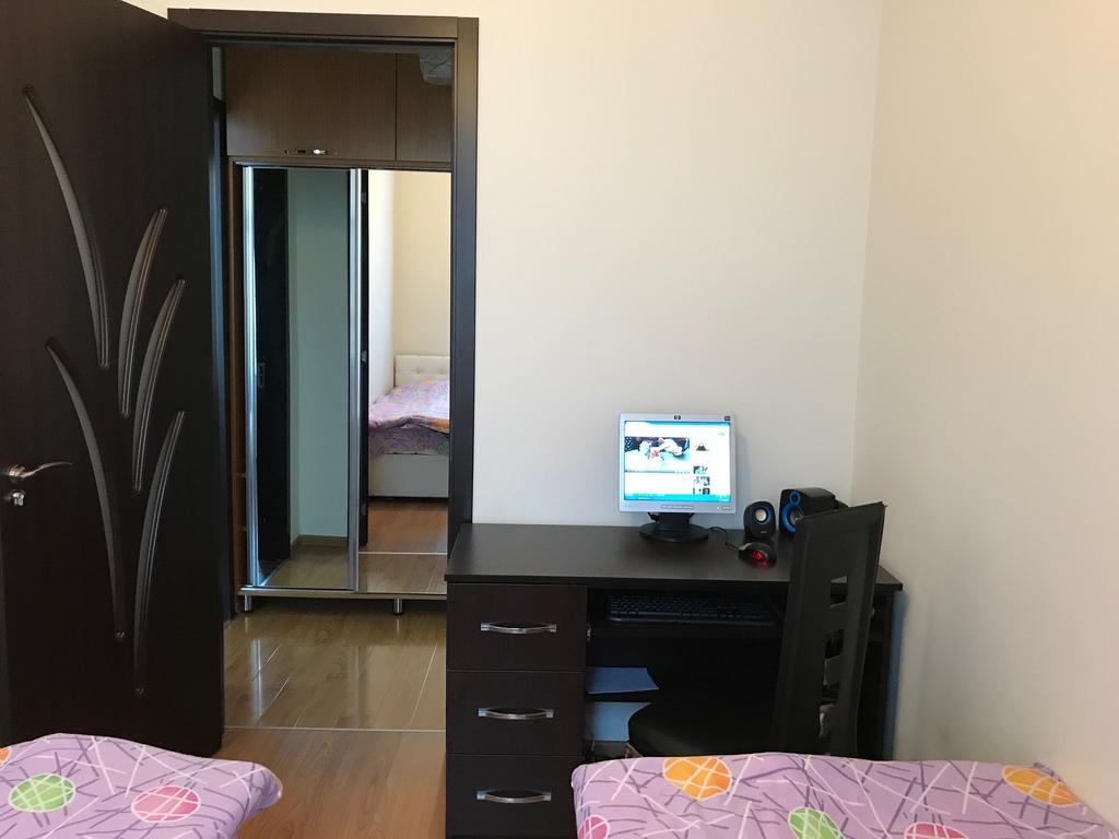 Apartment Like Home Batumi Exterior foto